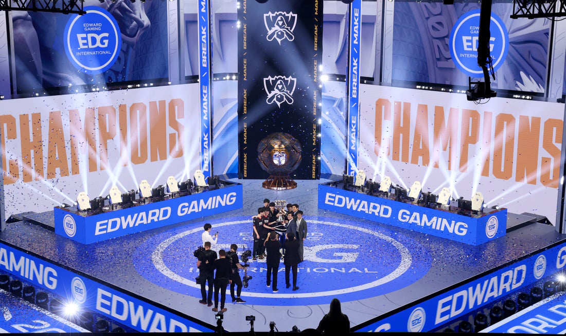 Business of Esports - League Of Legends World Championships Wins Best  Esports Event At The Game Awards 2021